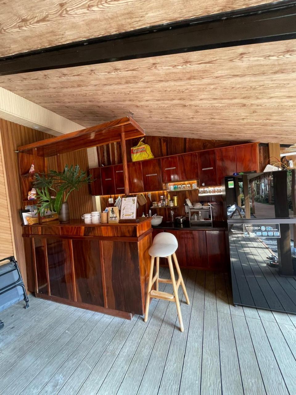 La Garden Homestay Long Xuyên Eksteriør billede