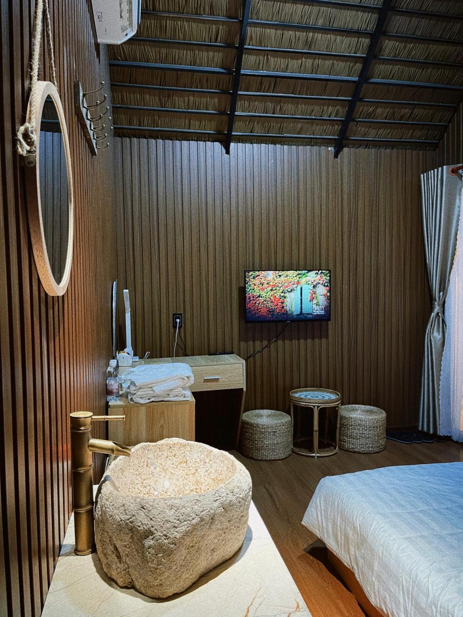 La Garden Homestay Long Xuyên Eksteriør billede