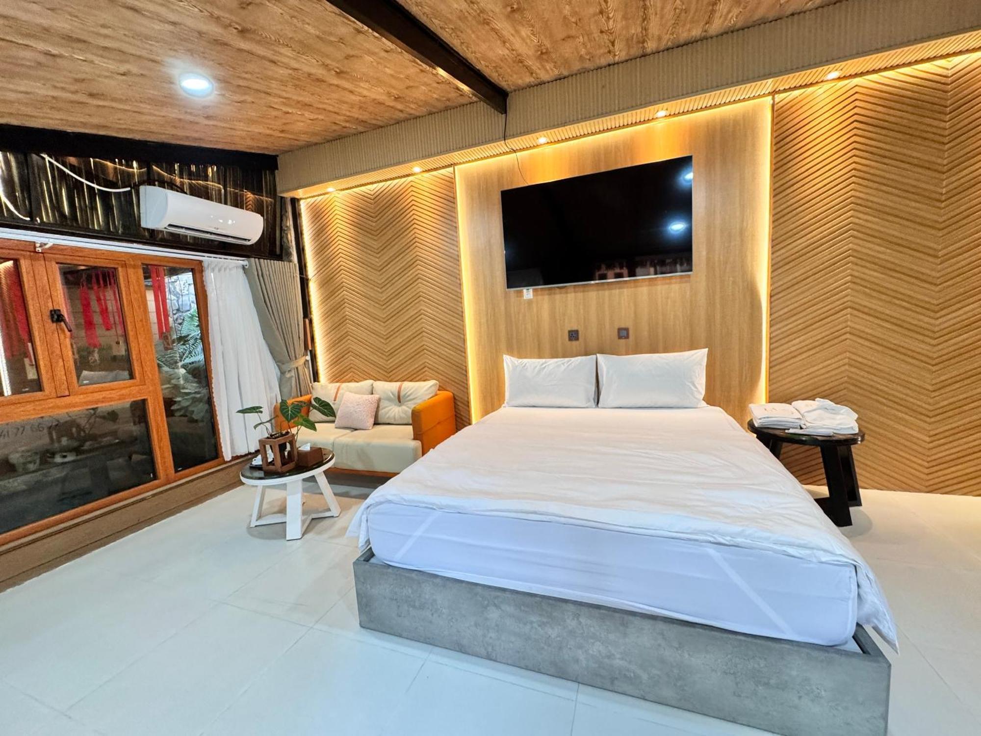 La Garden Homestay Long Xuyên Eksteriør billede