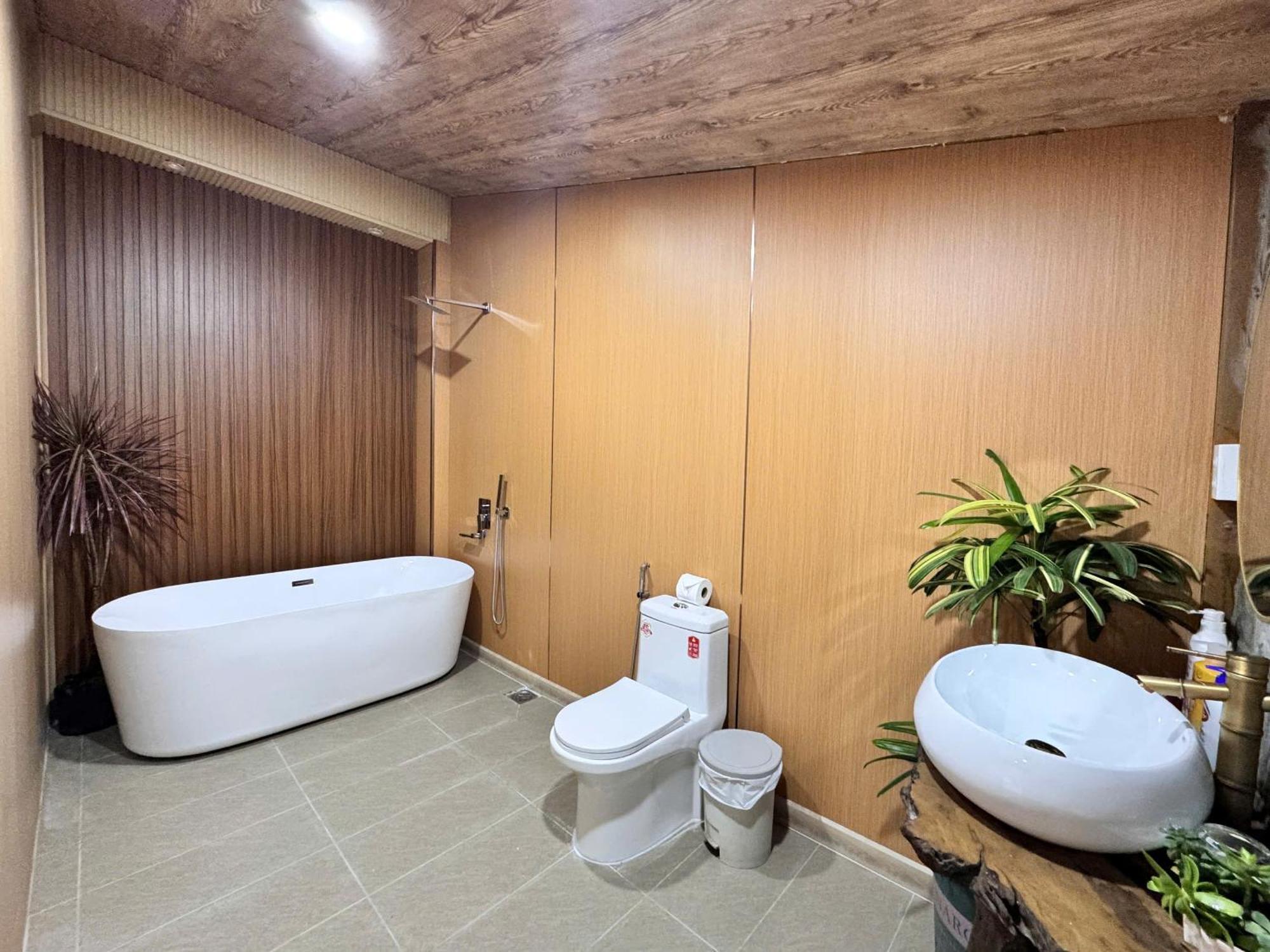 La Garden Homestay Long Xuyên Eksteriør billede